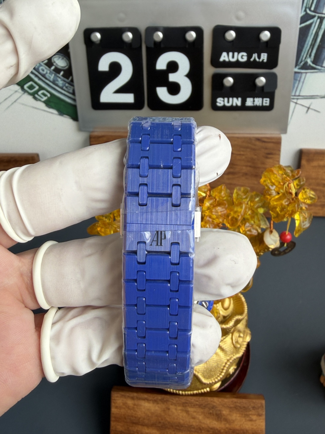 Audemars Piguet Royal Oak 15500 Blue Dial Blue Ceramic 1:1 Best Replica 41mm ZF (Free Sprung) - Image 13