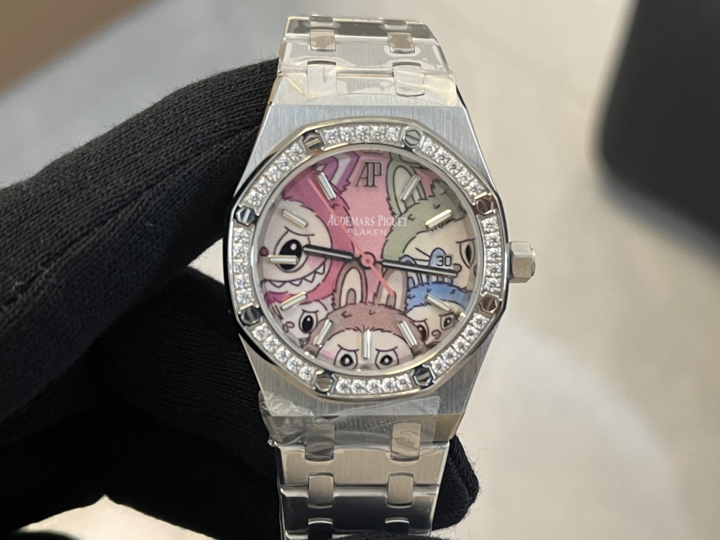 Audemars Piguet Royal Oak Lady Labubu Dial Diamond Bezel Best Replica OMF 34mm - Image 4