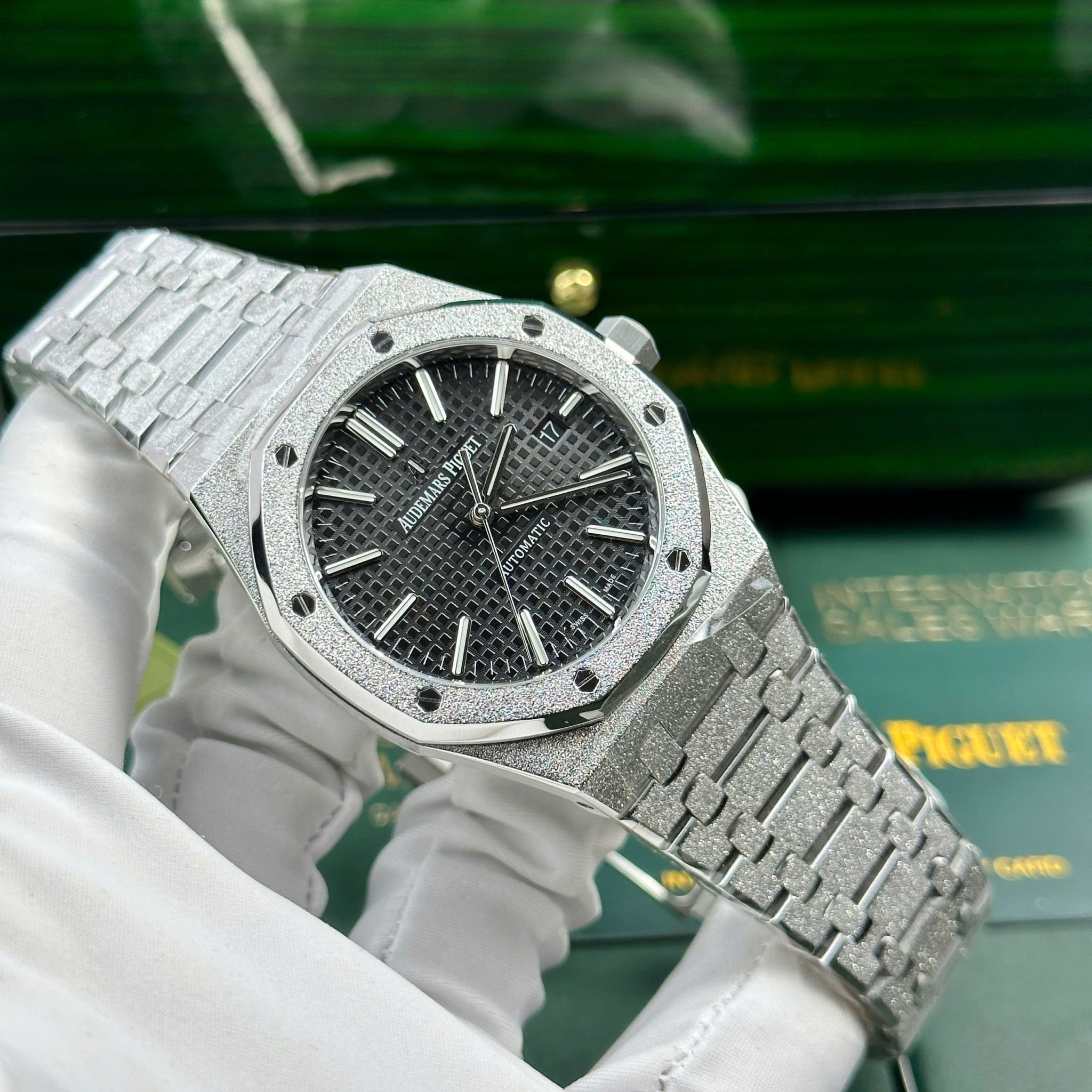 Audemars Piguet Royal Oak 15410BC Frosted Gold Black Dial 1:1 Copy Best Replica APSF 41mm - Image 3