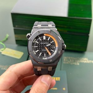Đồng Hồ Audemars Piguet Royal Oak Offshore Diver 15707CE Mặt Đen Vỏ Gốm Đen Replica APSF 42mm