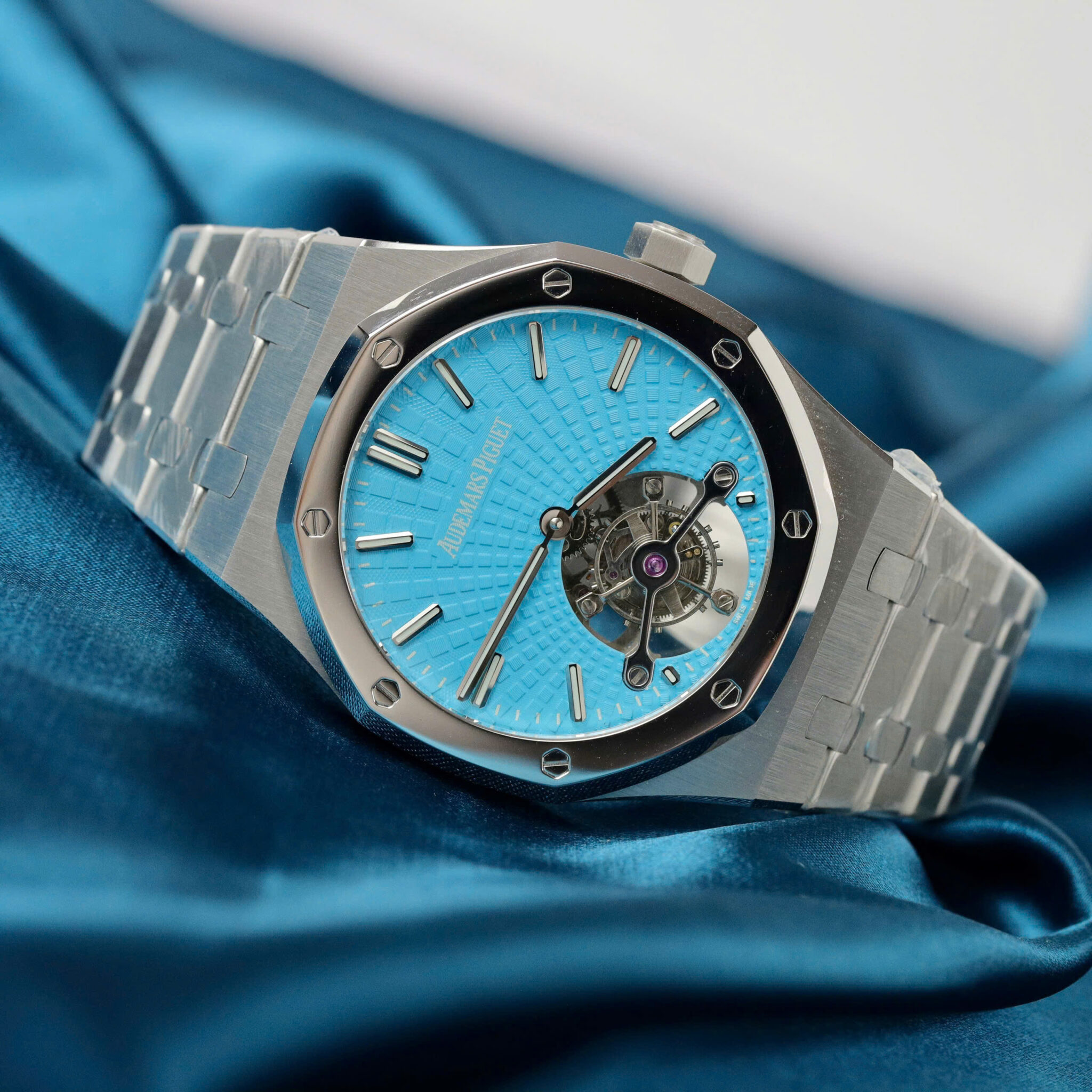 Audemars Piguet Royal Oak Tourbillon Tiffany Blue Dial Best Quality Replica 41mm - Image 2