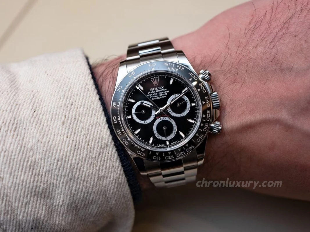Daytona 126500 Godzilla replica on hands