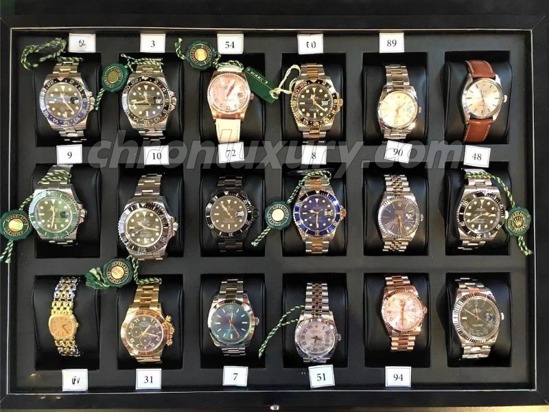 Display of luxury replica watches for sale