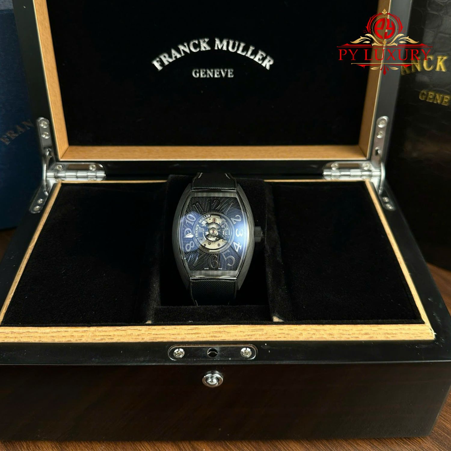 Đồng Hồ Franck Muller Grand Central Tourbillon Vỏ Carbon Cọc Số Học Trò Rep 1:1 44mm