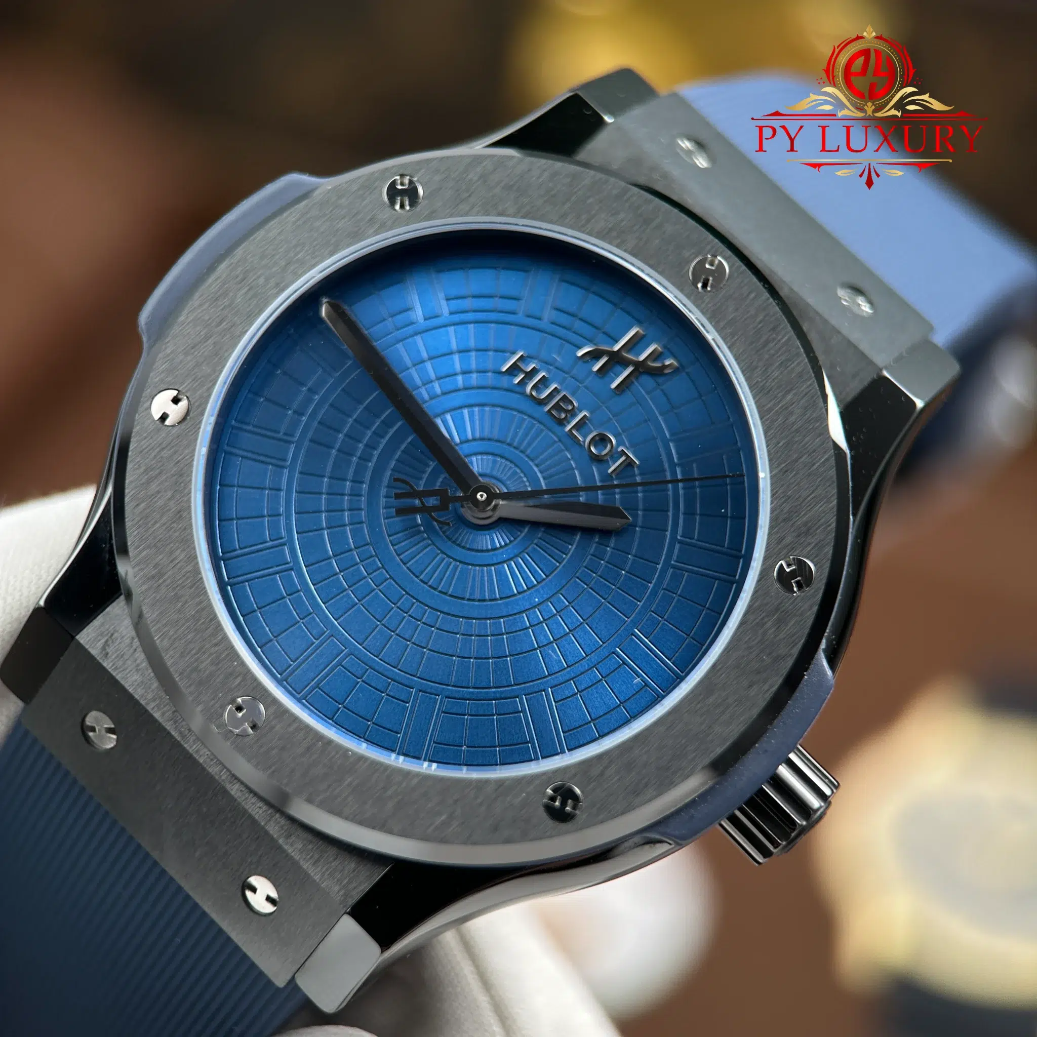 Đồng Hồ Hublot Classic Fusion Special Edition Boutique PISA 1940 Vỏ Gốm Đen Mặt Xanh Dương Replica 1:1 JJZ 42mm - Image 6