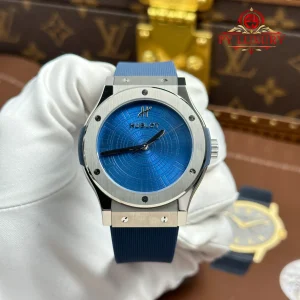 Đồng Hồ Hublot Classic Fusion Special Edition Boutique PISA 1940 Vỏ Titan Mặt Xanh Dương Replica 1:1 JJZ 42mm