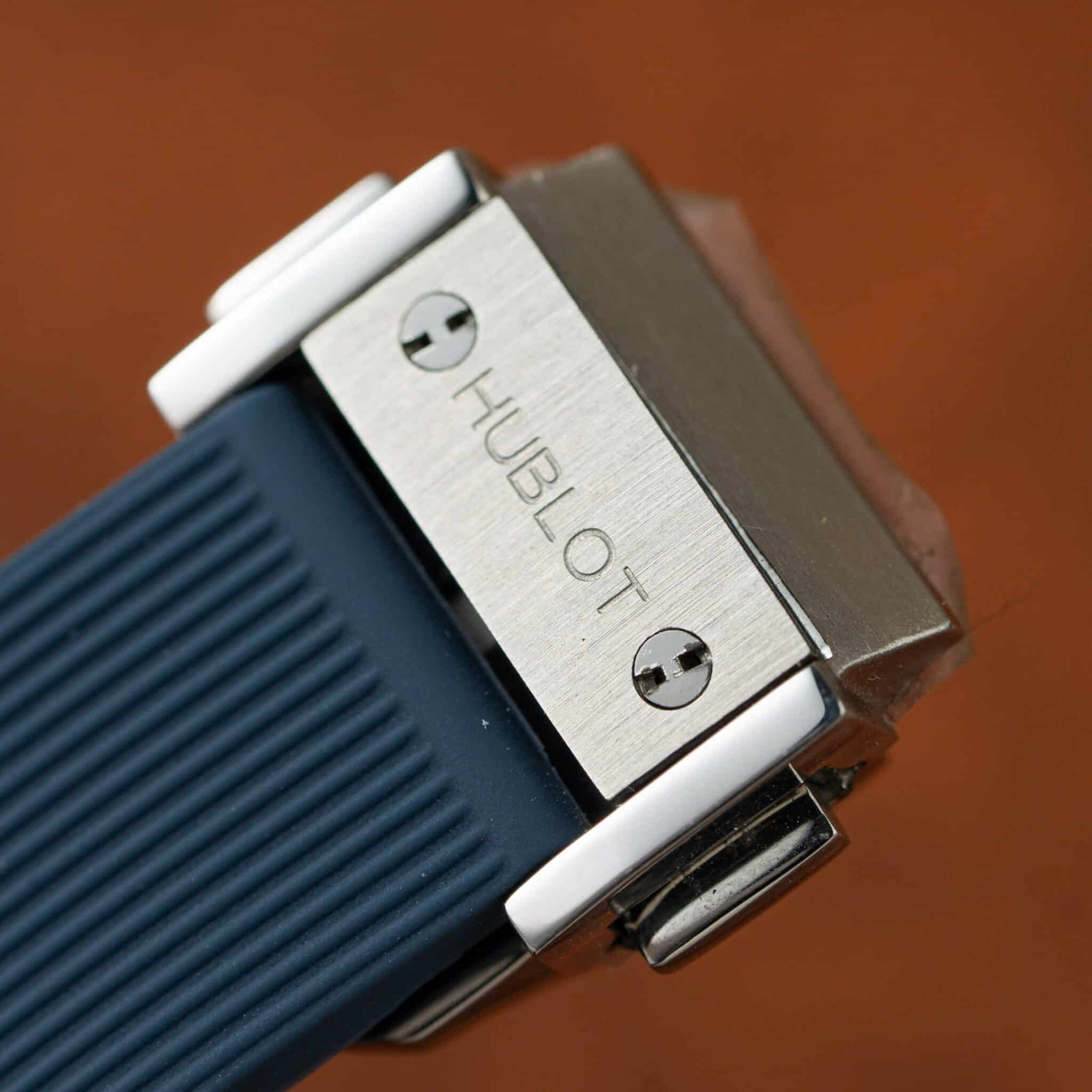Đồng Hồ Nữ Hublot Classic Fusion Titanium Màu Xám Dây Cao Su Máy Pin Replica 33mm - Image 9