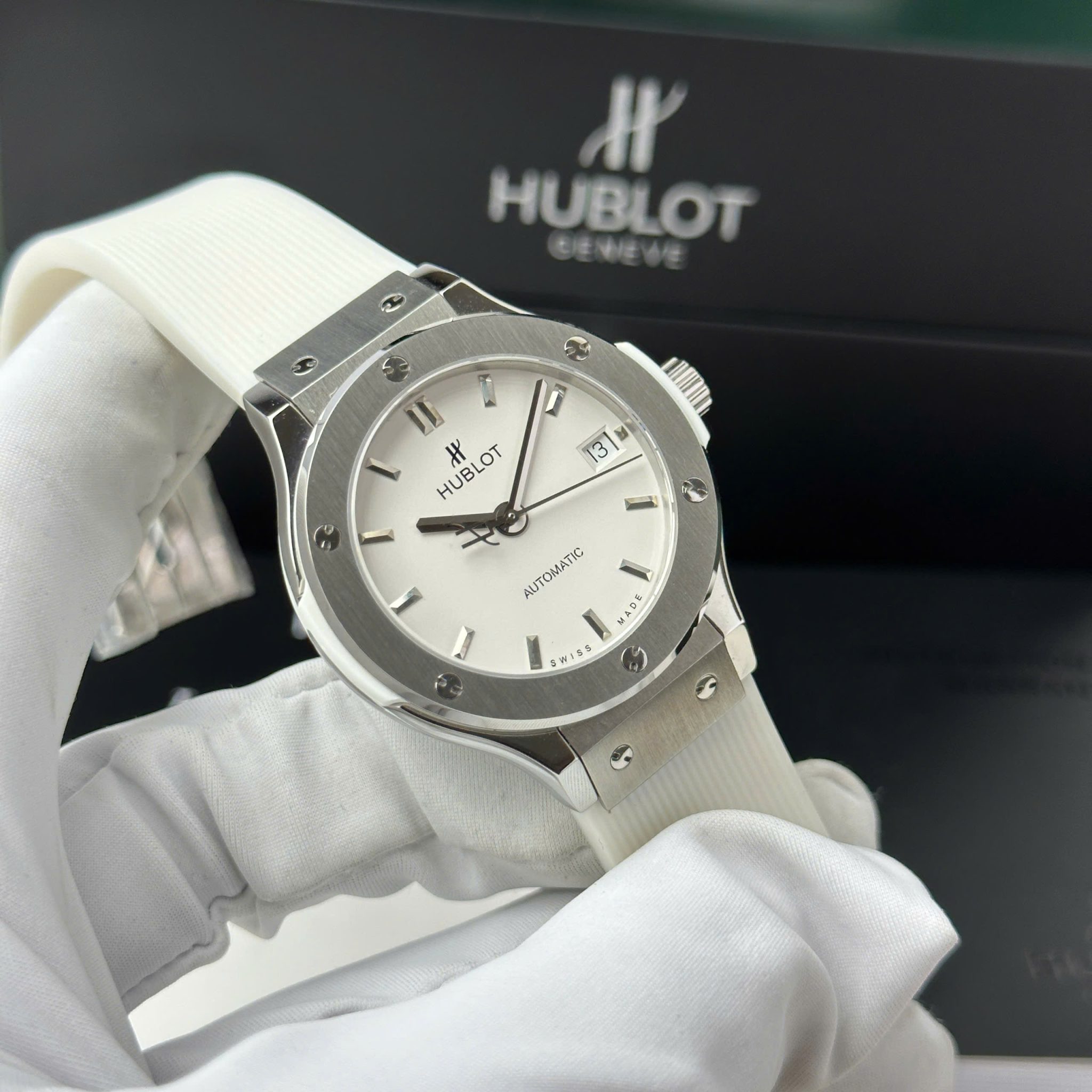 Hublot Classic Fusion Titanium White Dial White Rubber Strap Replica 38mm - Image 3