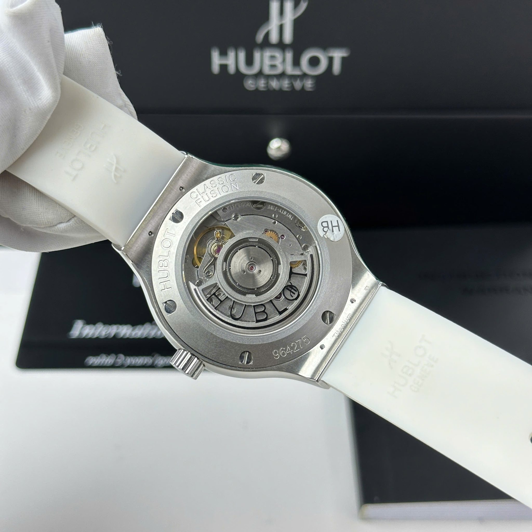 Hublot Classic Fusion Titanium White Dial White Rubber Strap Replica 38mm - Image 7