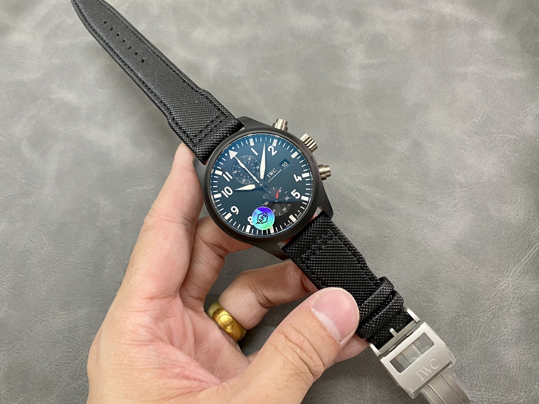 Đồng Hồ IWC Pilots Chronograph Top Gun IW389001 Mặt Đen Vỏ Gốm Đen Replica 1:1 APSF 44mm