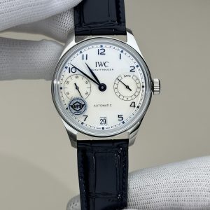 Đồng Hồ IWC Portugieser IW501702 Mặt Số Bạc Cọc Số Học Trò Xanh Dương Dây Da Replica 1:1 APSF 42mm