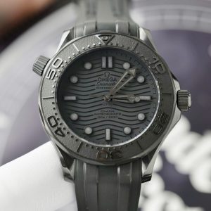 Đồng Hồ Omega Seamaster Diver 300M Black Black Vỏ Gốm Dây Cao Su Replica 1:1 VSF 43.5mm
