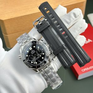 Đồng Hồ Omega Seamaster Diver 300M Chronograph Mặt Số Đen Replica 44mm