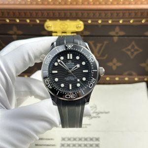 Đồng Hồ Omega Seamaster Diver 300M 210.92.44.20.01.001 Vỏ Gốm Đen Dây Cao Su Replica 1:1 VSF 43.5mm