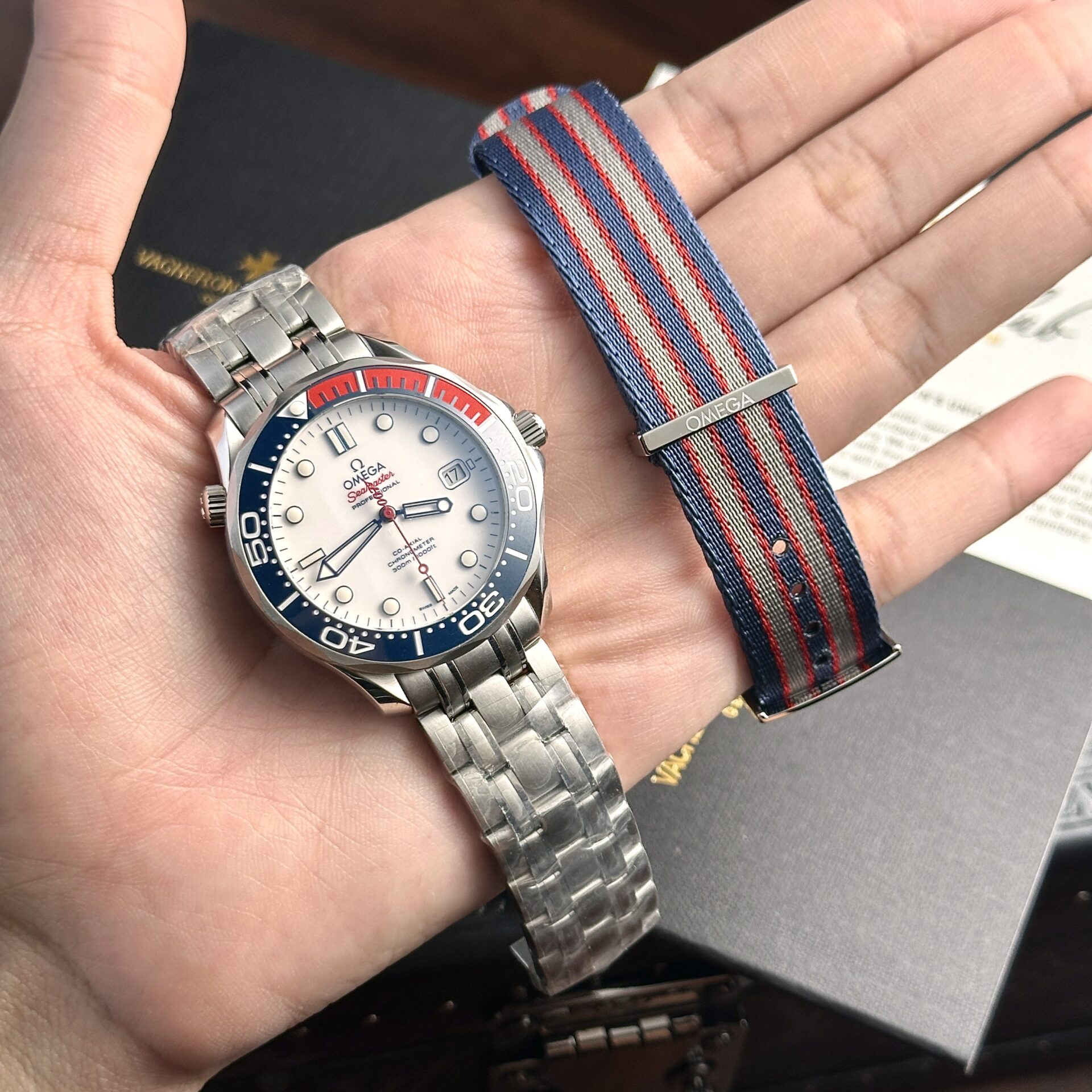 Omega Seamaster Diver 300M Commander’s 007 Limited Edition White Dial Best Replica VSF 41mm