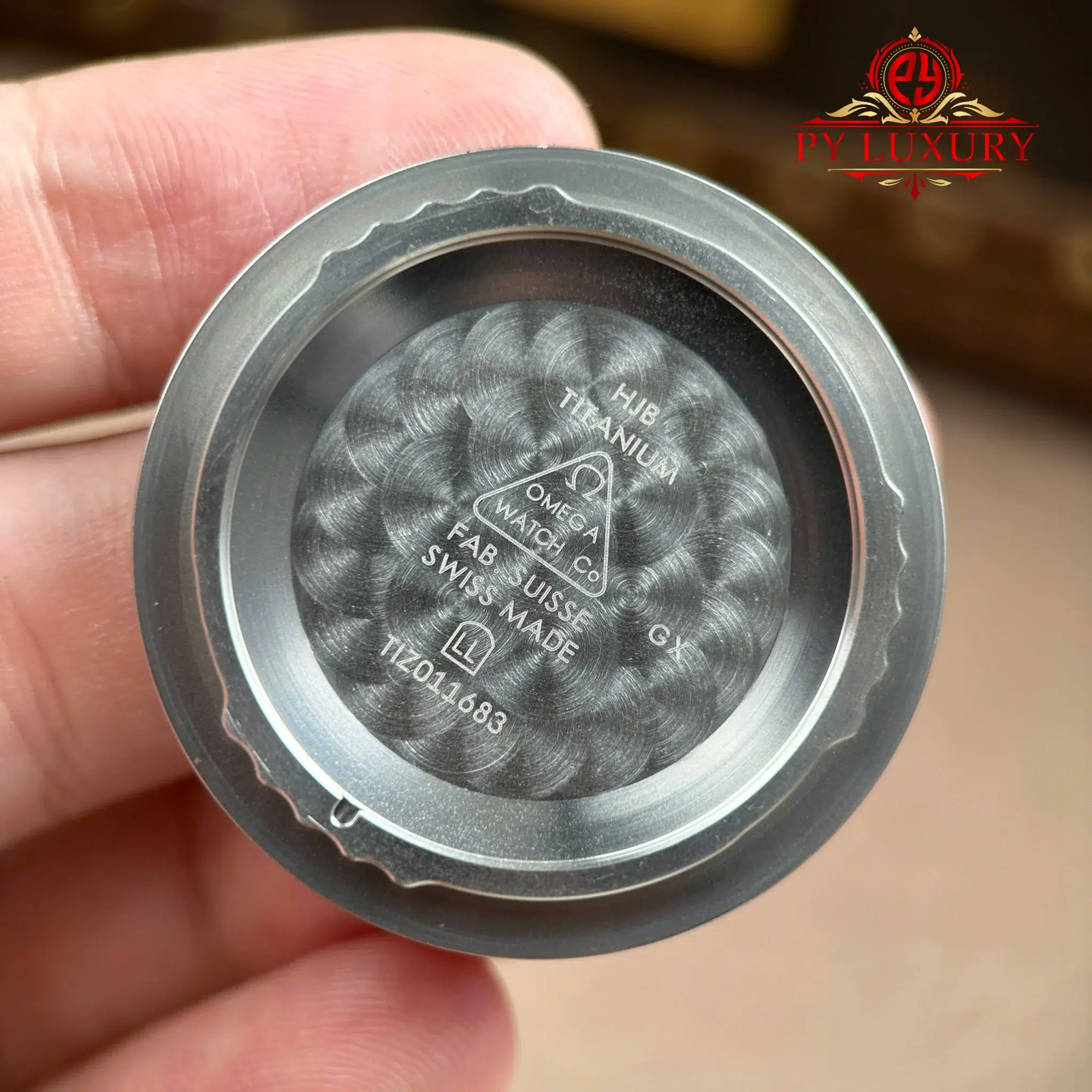 Đồng Hồ Omega Seamaster Diver 300M James Bond 007 Titanium Replica 1:1 VSF 42mm - Image 13