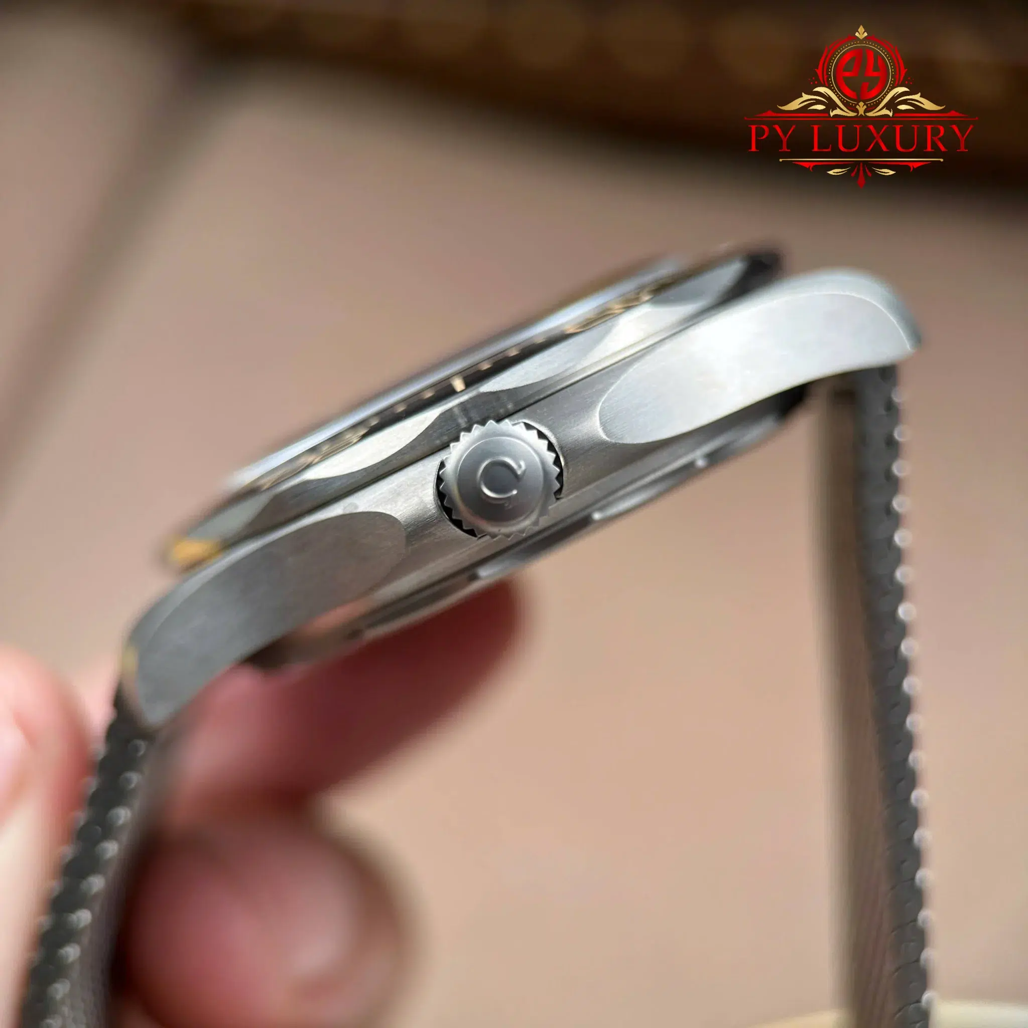 Đồng Hồ Omega Seamaster Diver 300M James Bond 007 Titanium Replica 1:1 VSF 42mm - Image 10