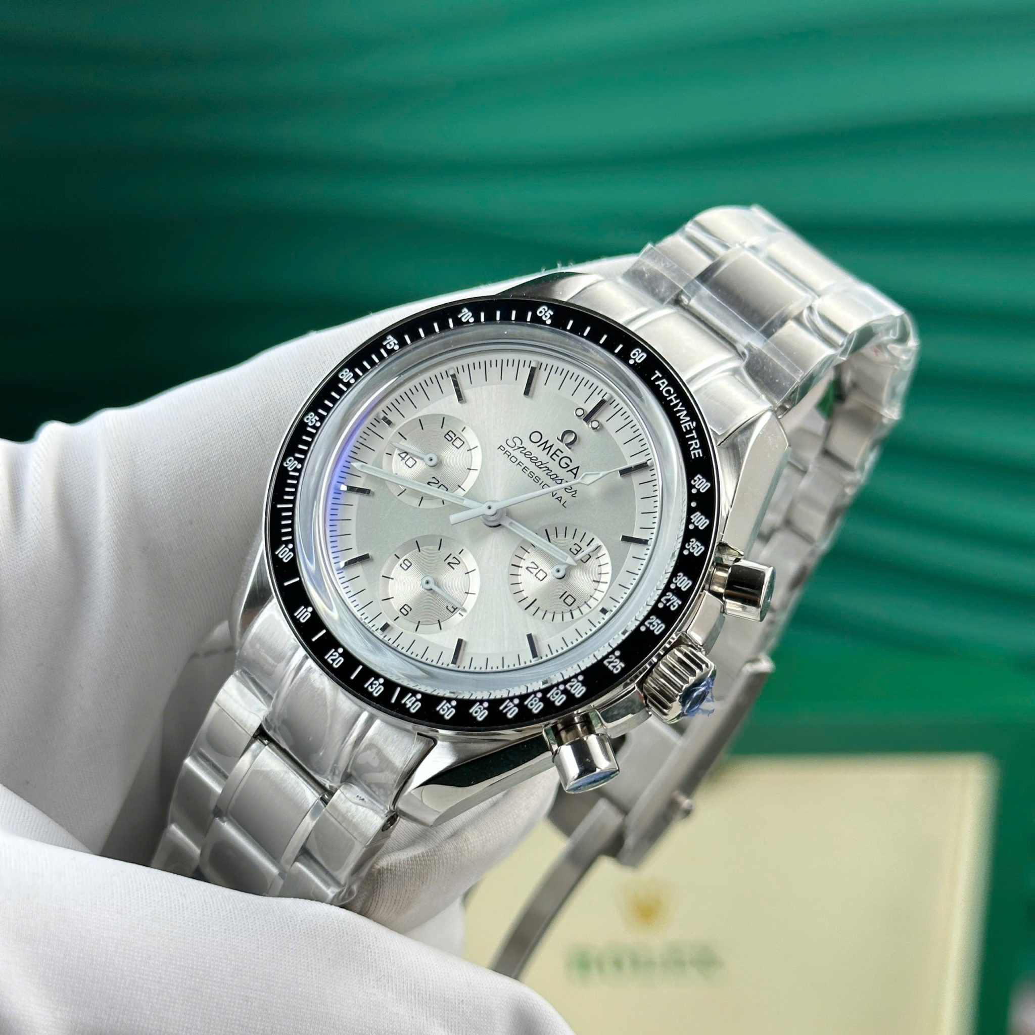 Đồng Hồ Omega Speedmaster Moonwatch Chronograph Mặt Số Bạc Viền Đen Replica 42mm - Image 3