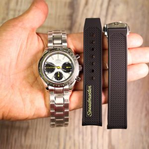 Omega Speedmaster Racing Chronograph 326.30.40.50.04.001 Steel White Dial Replica 40mm