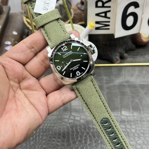 Đồng Hồ Panerai Luminor Marina Esteel Verde Smeraldo PAM1356 Mặt Xanh Lá Dây Vải Replica 1:1 VSF 44mm