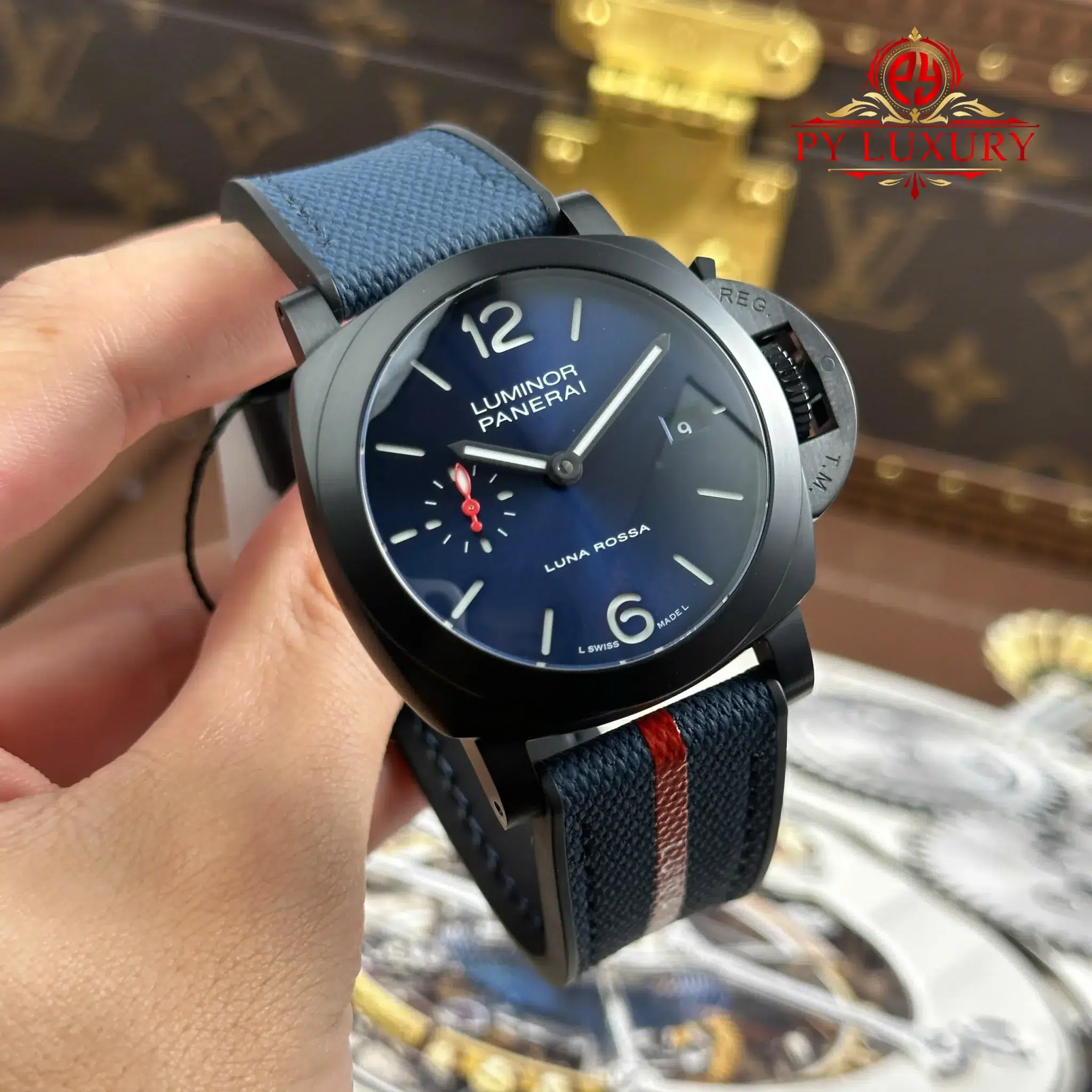 Đồng Hồ Panerai Luminor Quaranta Steel DLC Luna Rossa PAM01408 Mặt Xanh Dương Replica 1:1 VSF 40mm - Image 2