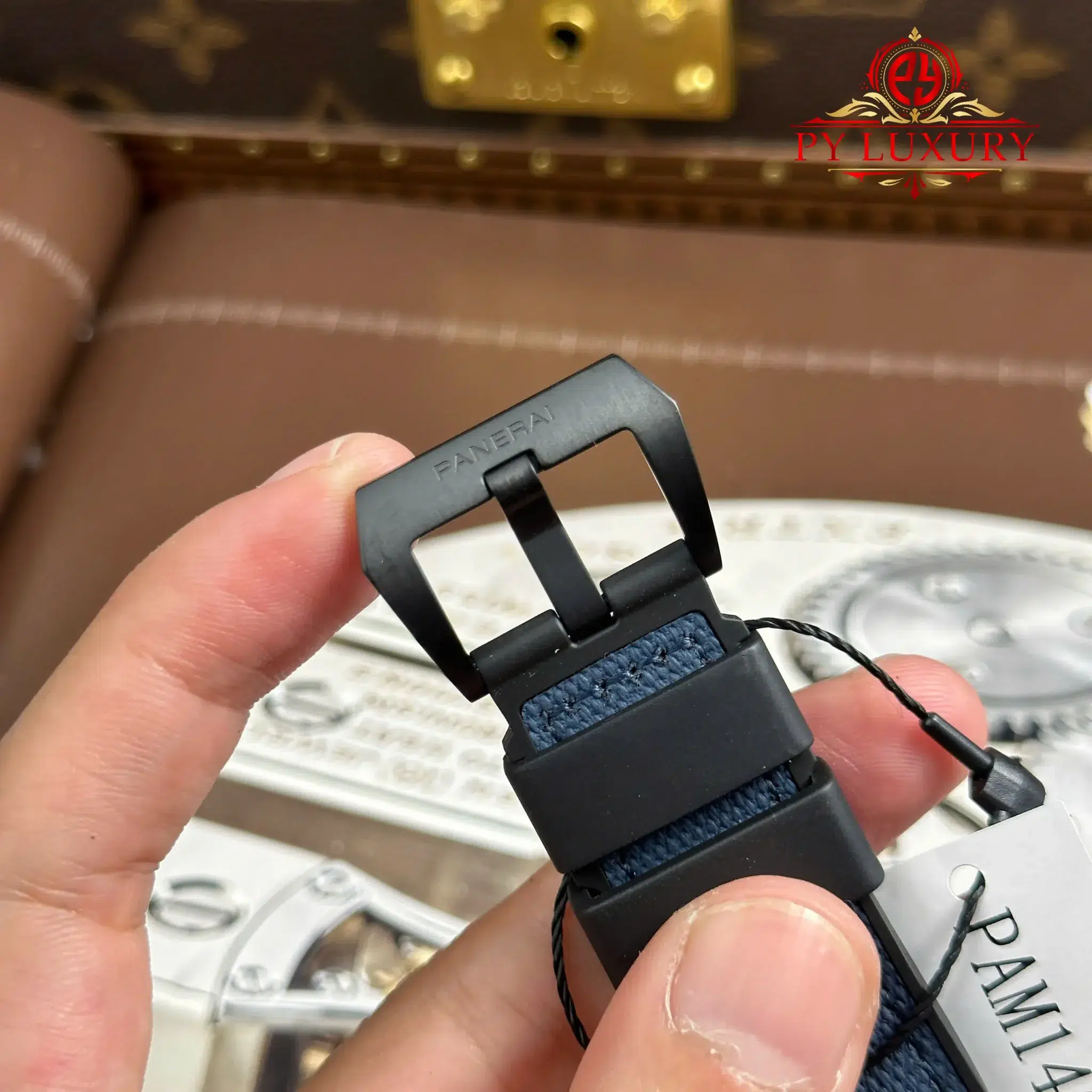 Đồng Hồ Panerai Luminor Quaranta Steel DLC Luna Rossa PAM01408 Mặt Xanh Dương Replica 1:1 VSF 40mm - Image 11