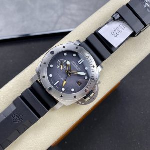 Đồng Hồ Panerai Submersible GMT Navy Seals PAM 1323 Mặt Xám Dây Cao Su Replica 1:1 VSF 44mm