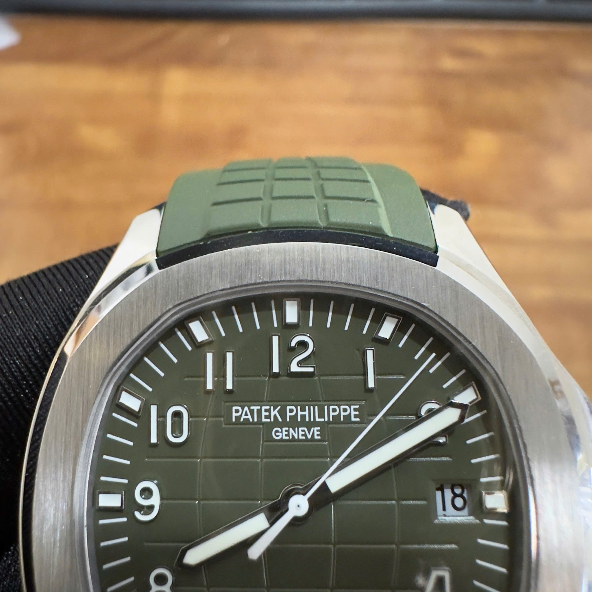 Patek Philippe Aquanaut 5168G-010 Modified Full Option Super Clone Best Replica 42.2mm - Image 4