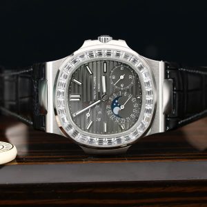 Đồng Hồ Patek Philippe Nautilus 5712G Mặt Xám Viền Đá CZ Baguette Rep 1:1 Full Chức Năng PPF 40mm