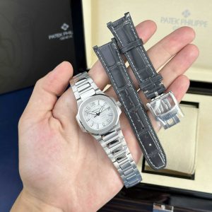 Đồng Hồ Nữ Patek Philippe Nautilus 7010 Vỏ Trắng Mặt Số Bạc Rep 1:1 32mm