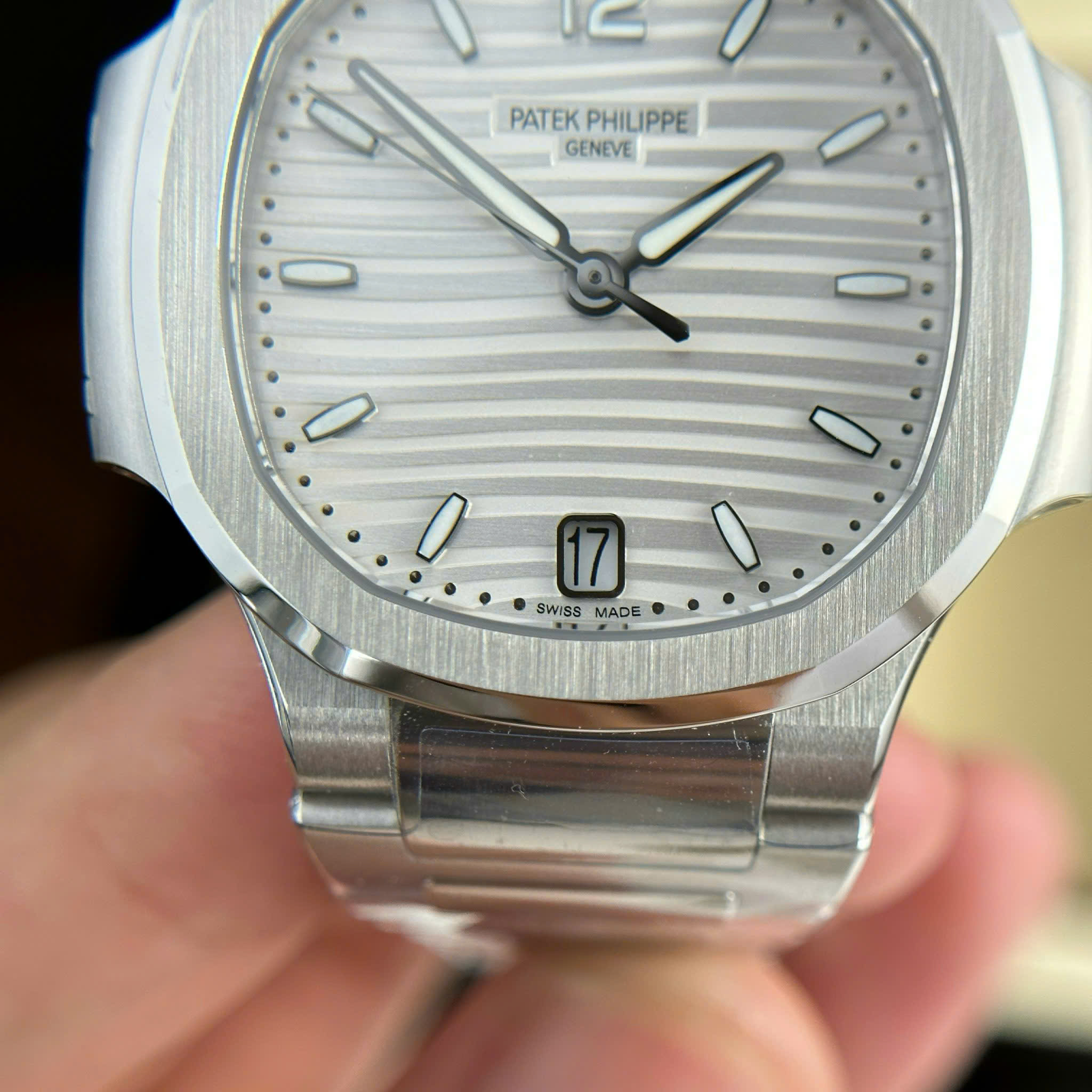 Patek Philippe Nautilus 7118/1A-010 Steel White Dial Best Clone 3KF 35.2mm - Image 6