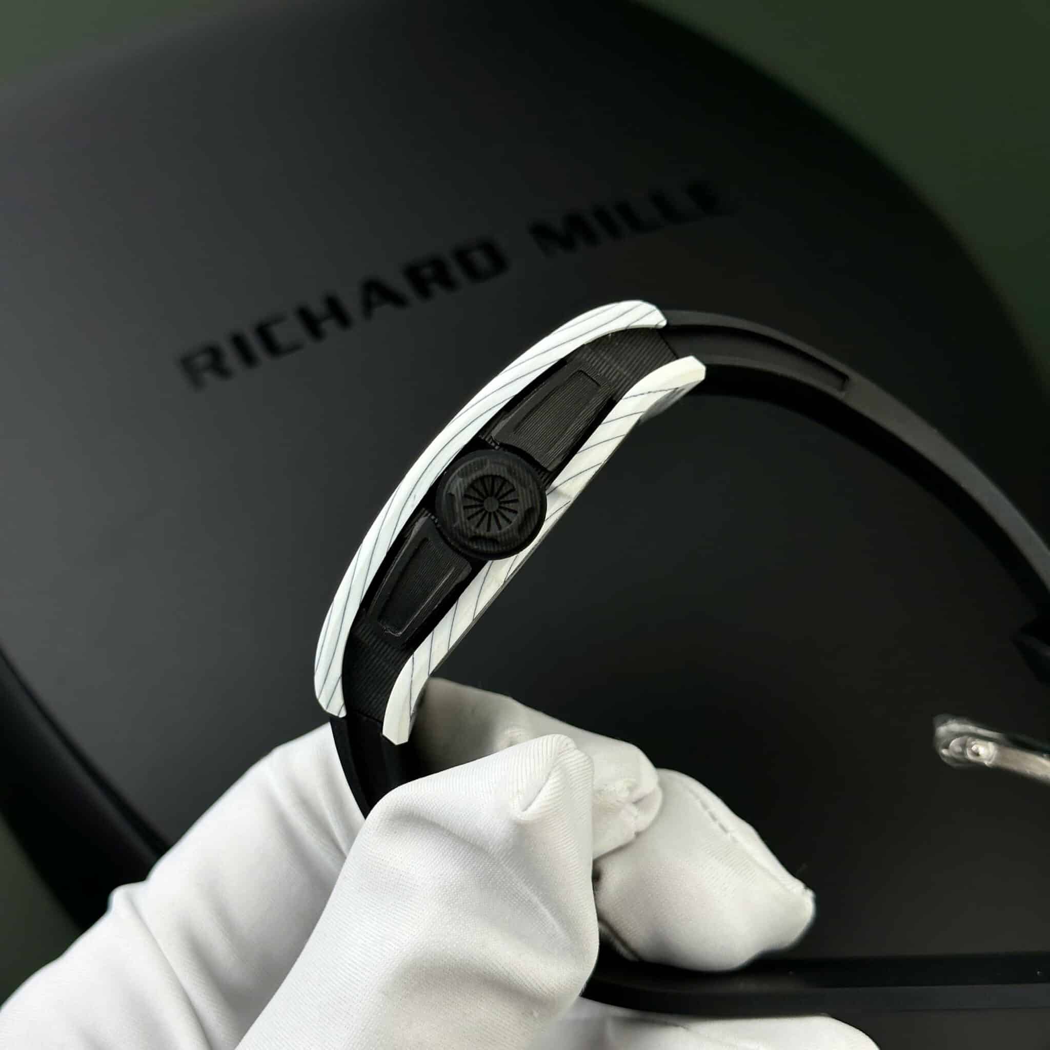 Richard Mille RM61-01 Ultimate Edition Yohan Blake Carbon TPT Best Replica RMF 42.7 x 50.2mm - Image 6