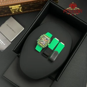 Đồng Hồ Richard Mille Wayde Van Niekerk RM67-02 Vỏ Carbon Xanh Replica 1:1 Độ Mỏng Như Auth 47.25 x 38.7mm