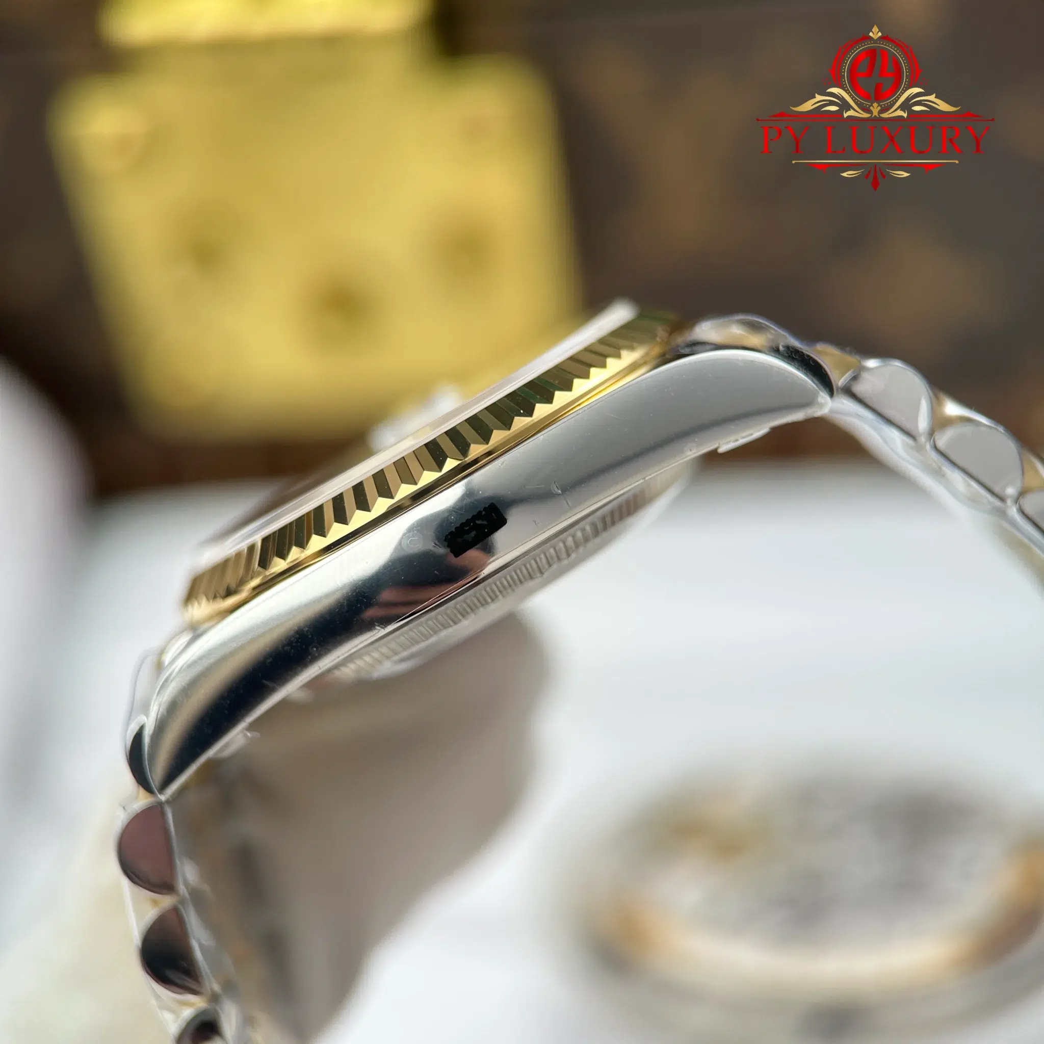 Rolex Datejust 126233-0023 Steel & Yellow Gold White Mother of Pearl Diamond Dial Jubilee Bracelet Best Replica 36mm - Image 8