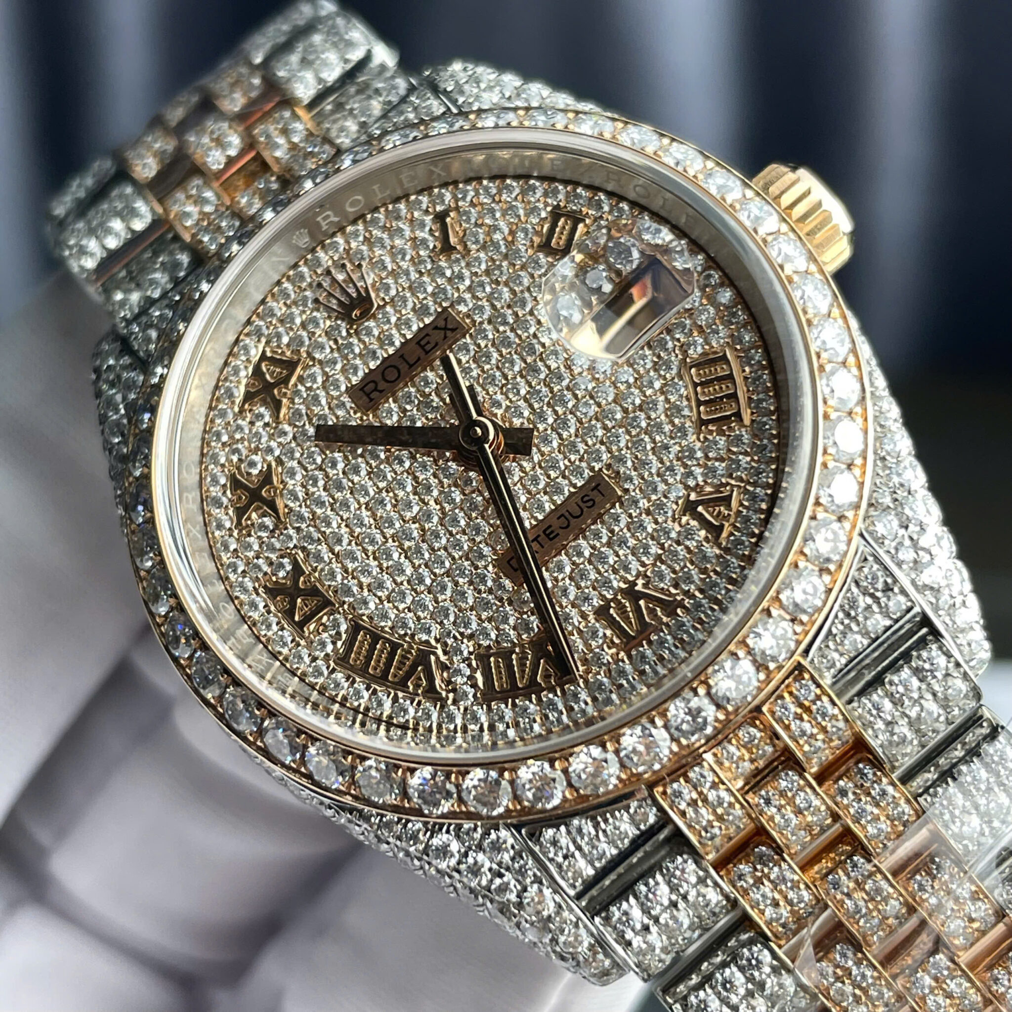 Đồng Hồ Rolex Datejust 36 Demi Bọc Vàng Hồng 18K Cọc Số La Mã Chế Tác Full Đá Moissanite 36mm - Image 5