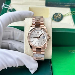 Đồng Hồ Rolex Day-Date 128235-0087 Mặt Số Bạc Cọc Số Đá Baguette 158g Rep 1:1 Cao Nhất QF 36mm