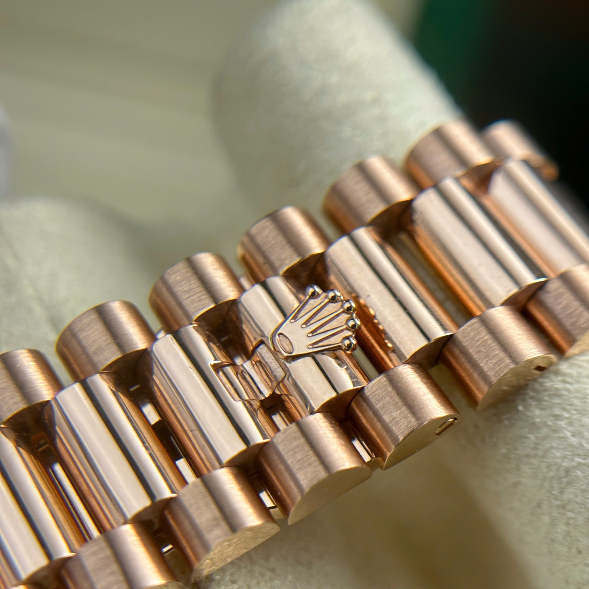 Rolex Day-Date 228235-0003 Chocolate Baguette Diamond Dial 18K Solid Rose Gold 40mm - Image 11