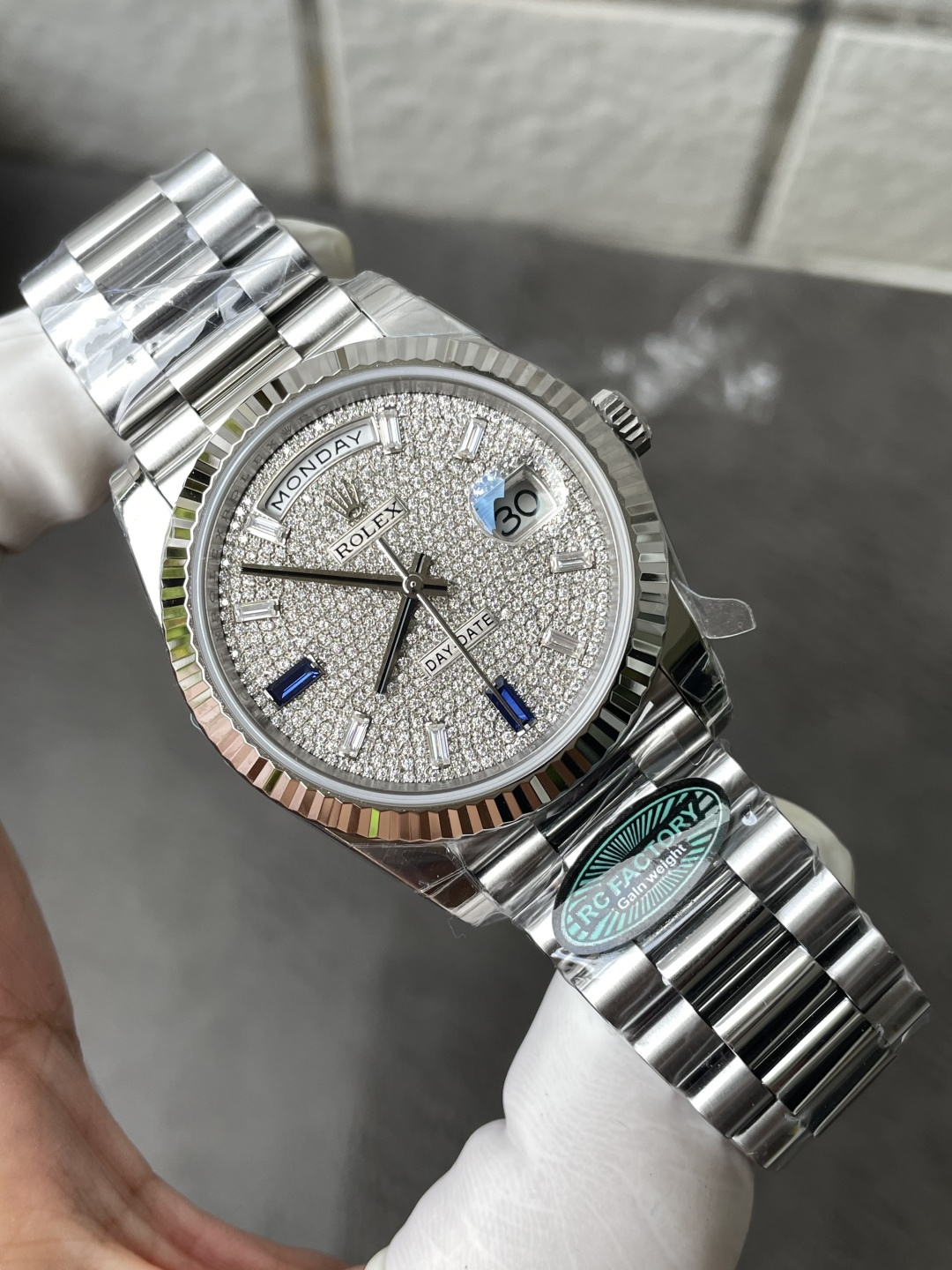 Rolex Day-Date 228236-0009 Custom Moissanite Dial 1:1 Best Replica Super Clone Gained Weight 210g RCF 40mm - Image 2