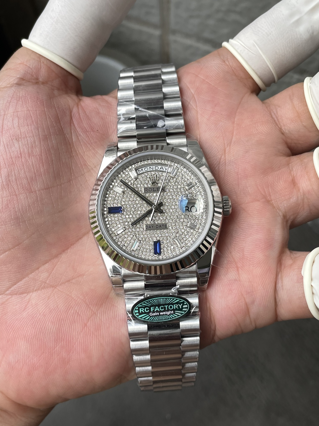 Rolex Day-Date 228236-0009 Custom Moissanite Dial 1:1 Best Replica Super Clone Gained Weight 210g RCF 40mm - Image 3