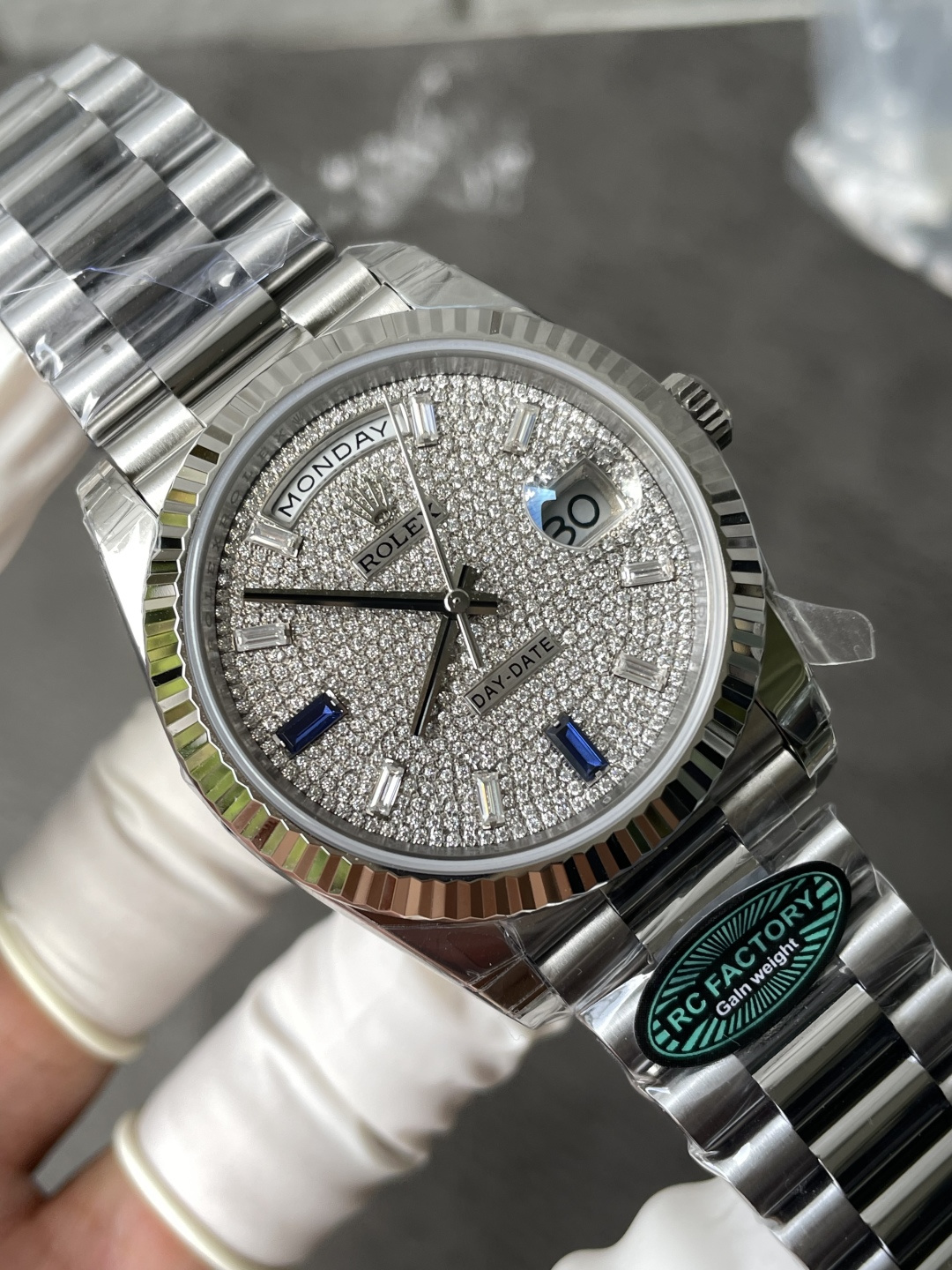 Rolex Day-Date 228236-0009 Custom Moissanite Dial 1:1 Best Replica Super Clone Gained Weight 210g RCF 40mm - Image 5