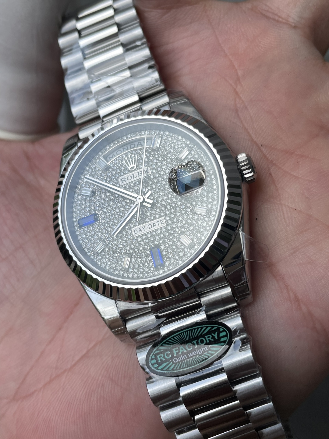 Rolex Day-Date 228236-0009 Custom Moissanite Dial 1:1 Best Replica Super Clone Gained Weight 210g RCF 40mm - Image 6