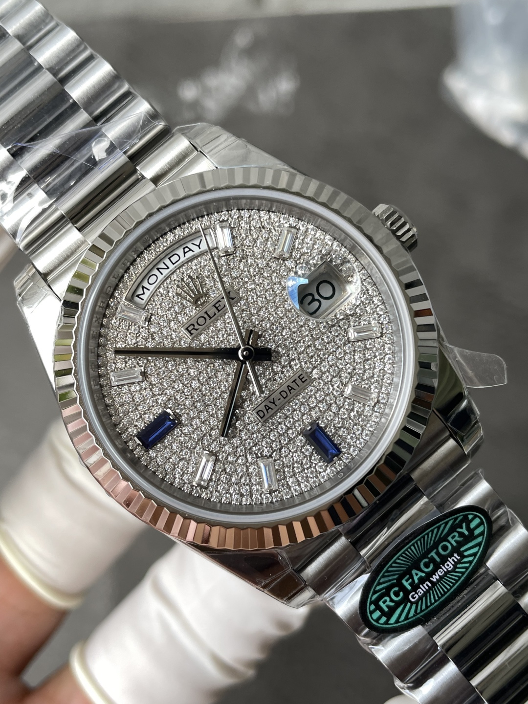 Rolex Day-Date 228236-0009 Custom Moissanite Dial 1:1 Best Replica Super Clone Gained Weight 210g RCF 40mm - Image 8