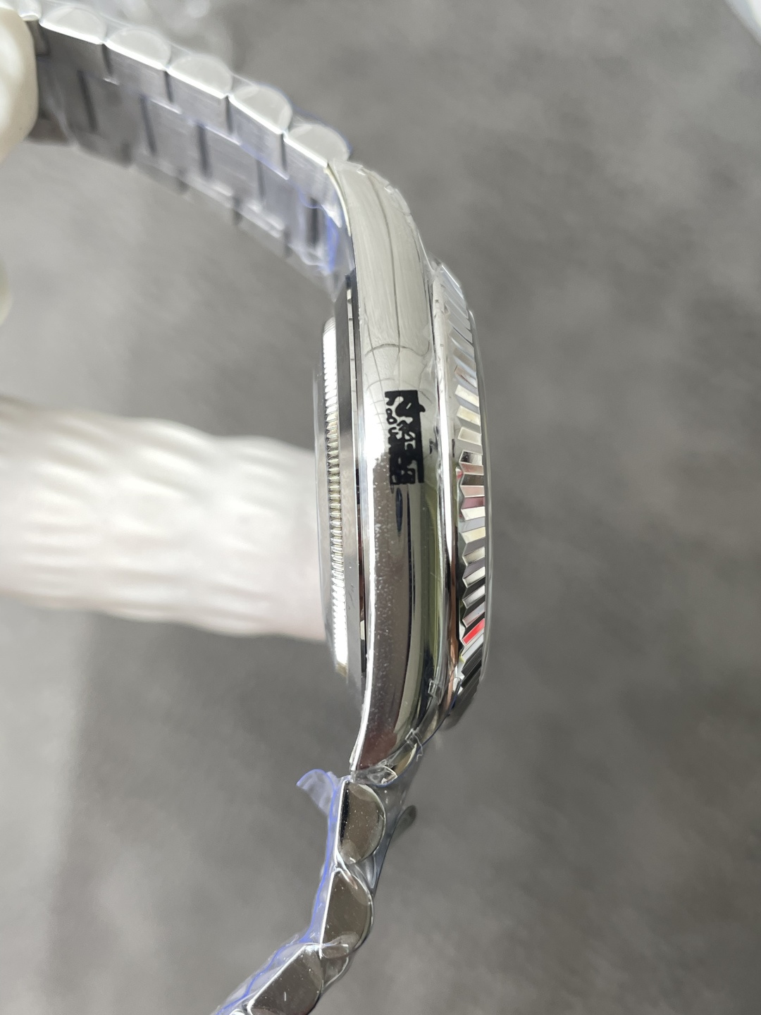 Rolex Day-Date 228236-0009 Custom Moissanite Dial 1:1 Best Replica Super Clone Gained Weight 210g RCF 40mm - Image 9