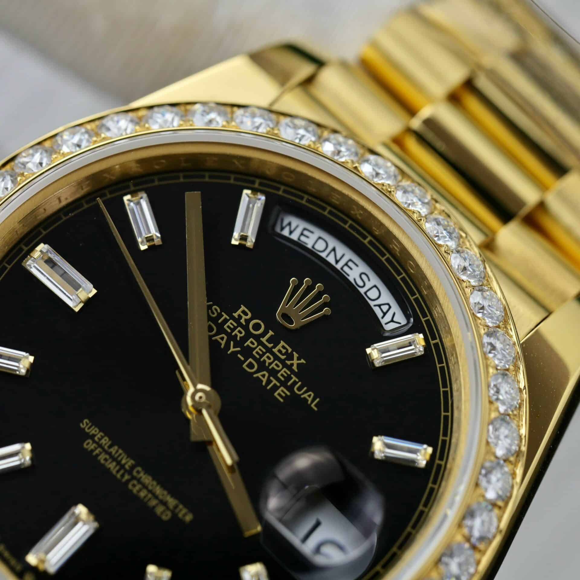 Đồng Hồ Rolex Day-Date 228348RBR Bọc Vàng 18K Mặt Đen Niềng Moissanite GMF V3 40mm - Image 5