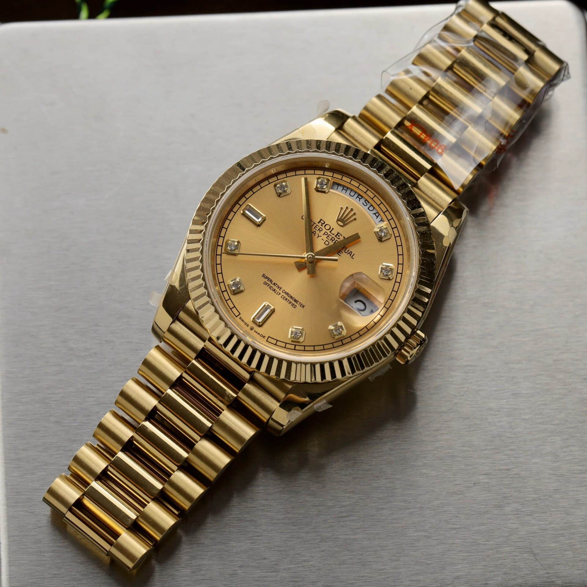 Rolex Day-Date 40 Yellow Gold Champagne Diamond Dial Replica V3 GMF 40mm - Image 3