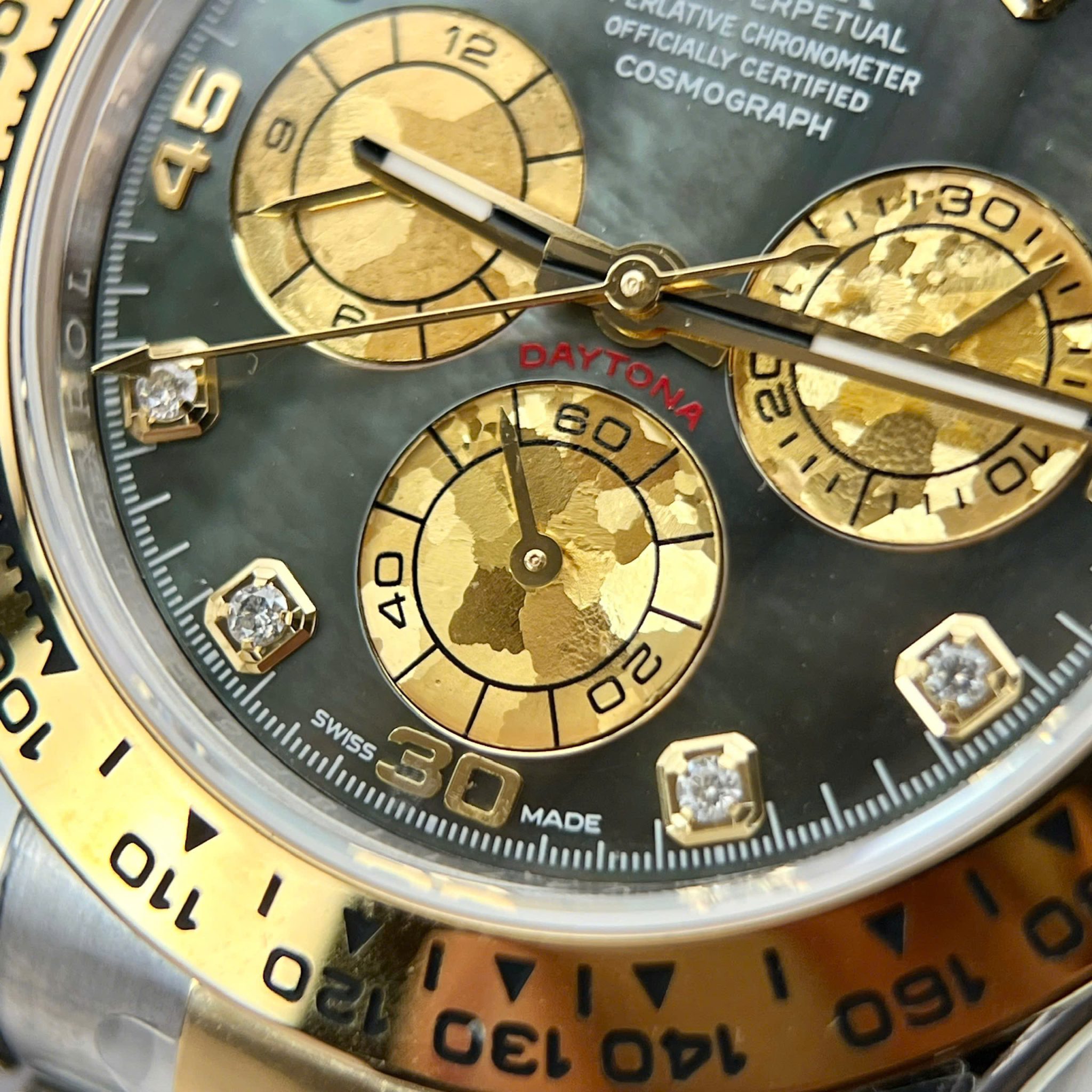 Đồng hồ Rolex Daytona 116503 Demi Vàng Mặt Khảm Trai Đen Cọc Số Đính Đá Moissanite Replica 1:1 40mm - Image 6