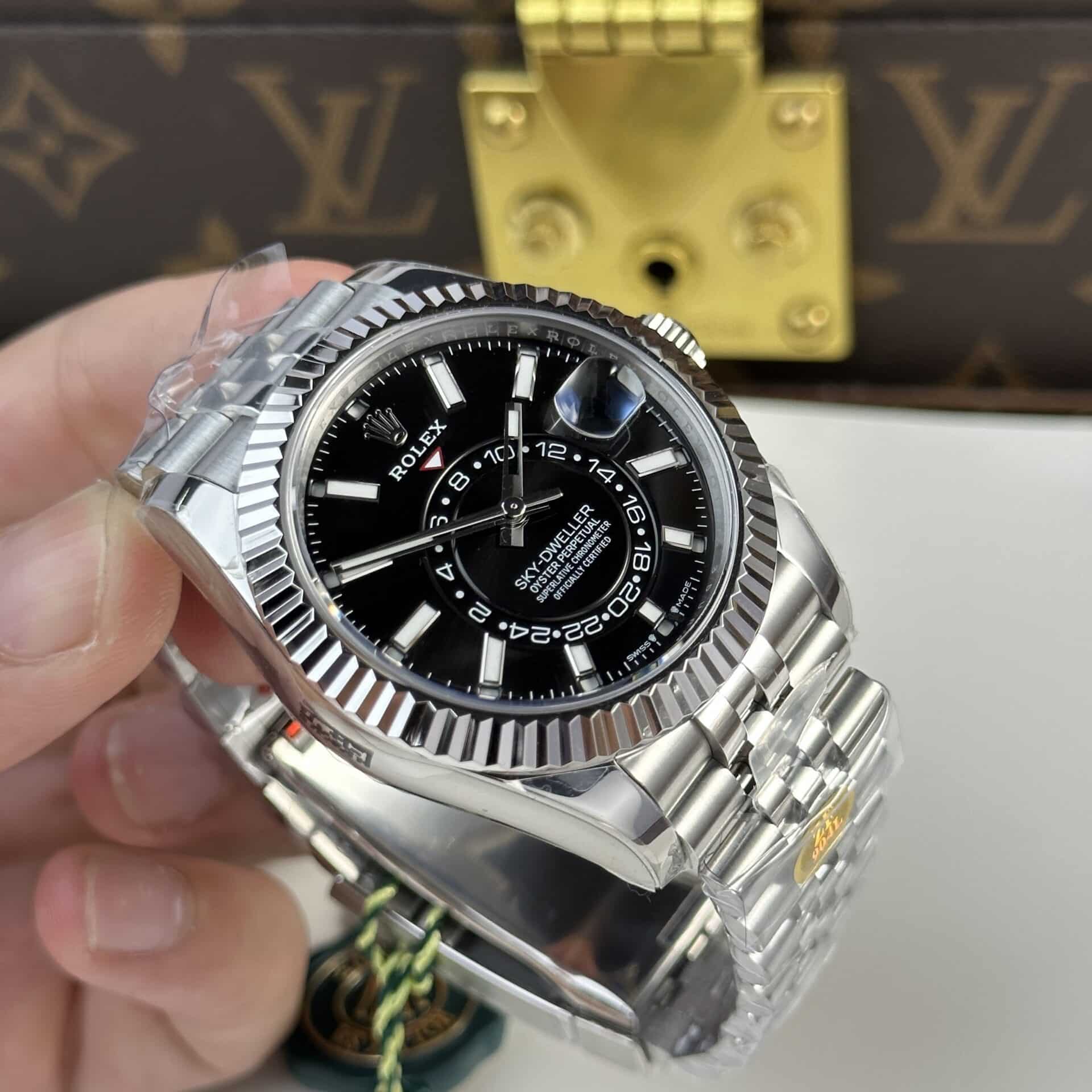 Đồng Hồ Rolex Sky-Dweller 326934 Mặt Đen Dây Jubilee Rep 1:1 ZF 42mm - Image 4