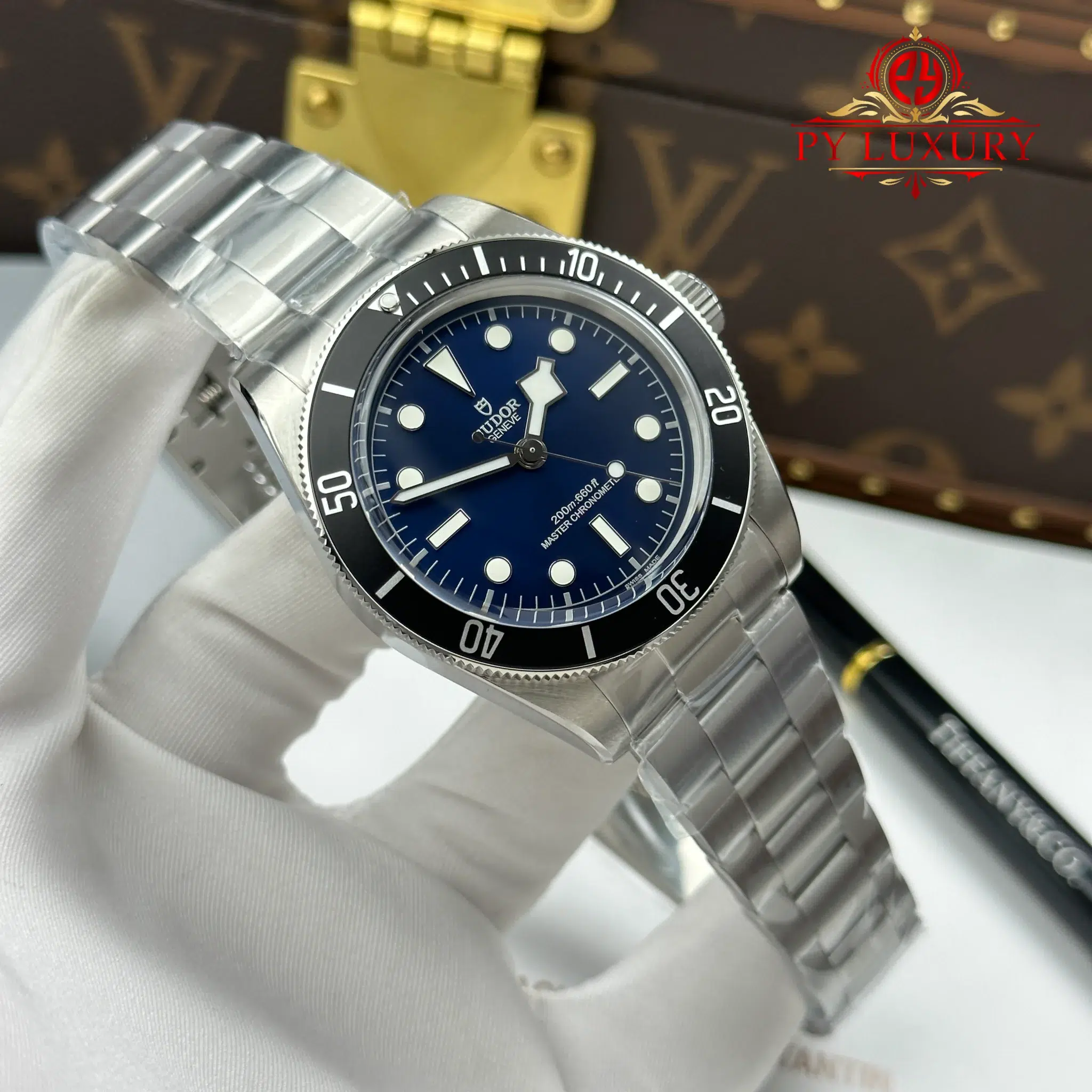 Tudor Black Bay 68 M7943A1A0NU-0001 Blue Dial Black Bezel Best Replica ZF 43mm - Image 2