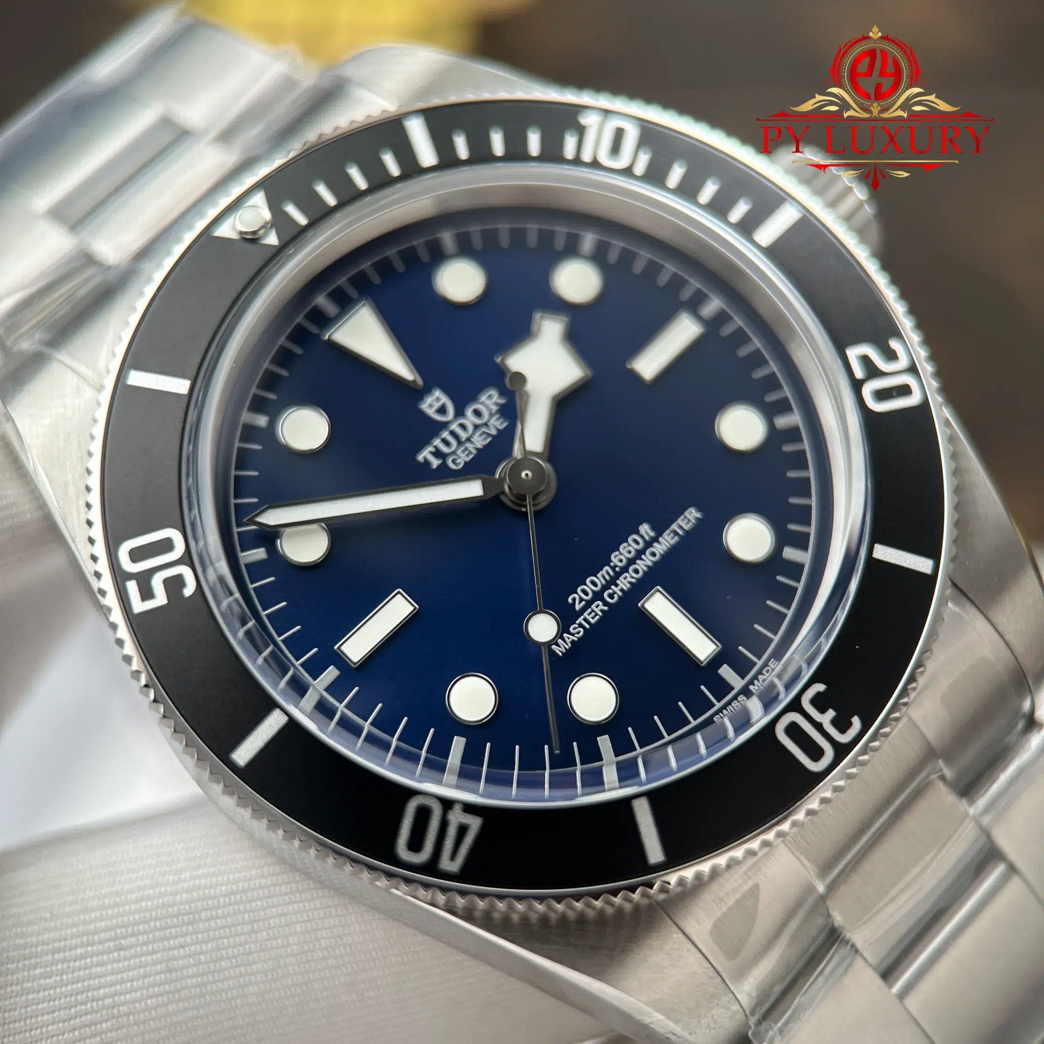 Tudor Black Bay 68 M7943A1A0NU-0001 Blue Dial Black Bezel Best Replica ZF 43mm - Image 4
