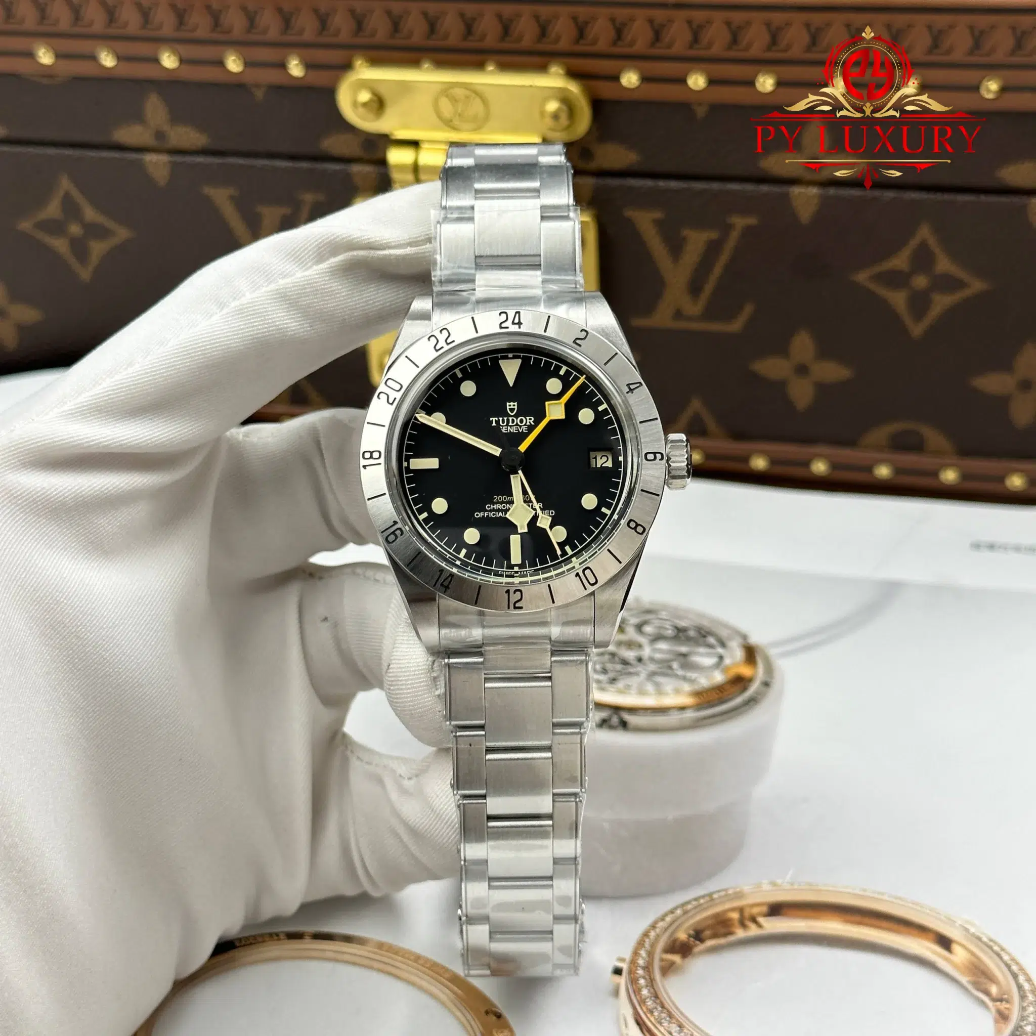 Đồng Hồ Tudor Black Bay Pro 79470-0001 Mặt Số Đen Replica 1:1 Nhà Máy ZF 39mm